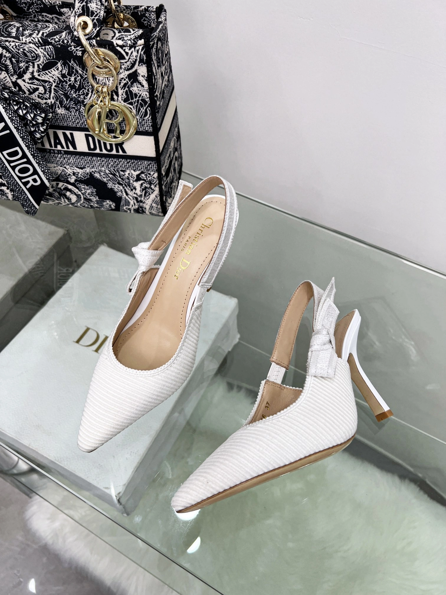 COCO-- 4ior KCP867EFR_S10W Heel height：9.5CM sheepskin item:D-X158J1713